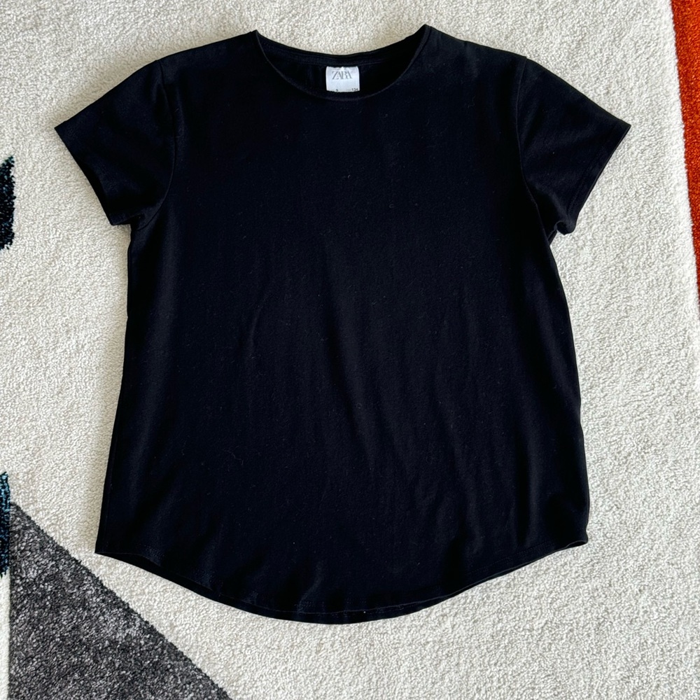 Brand new Zara girls black t-shirt